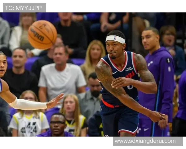 快船与勇士首轮对决揭幕战精彩回顾与分析